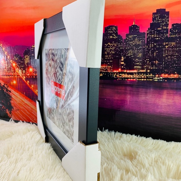 8 hour price drop SUPREME 12’x12’ FRAMED FAIRCHILD - Picture 4 of 7